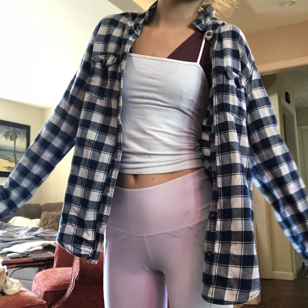 Checkered Hollister Flannel 💙